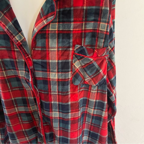 Secret Treasures Red And Green Plaid Pajama Set - Picture 2 of 11